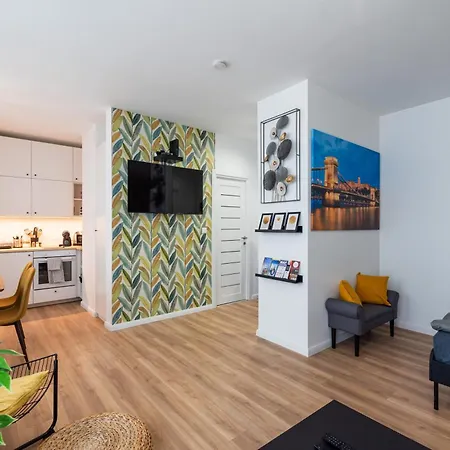 Party & Chill - Downtown Center With Big Balcony And Ac Apartment Budapest Exterior photo