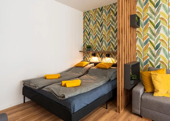 Party & Chill - Downtown Center With Big Balcony And Ac