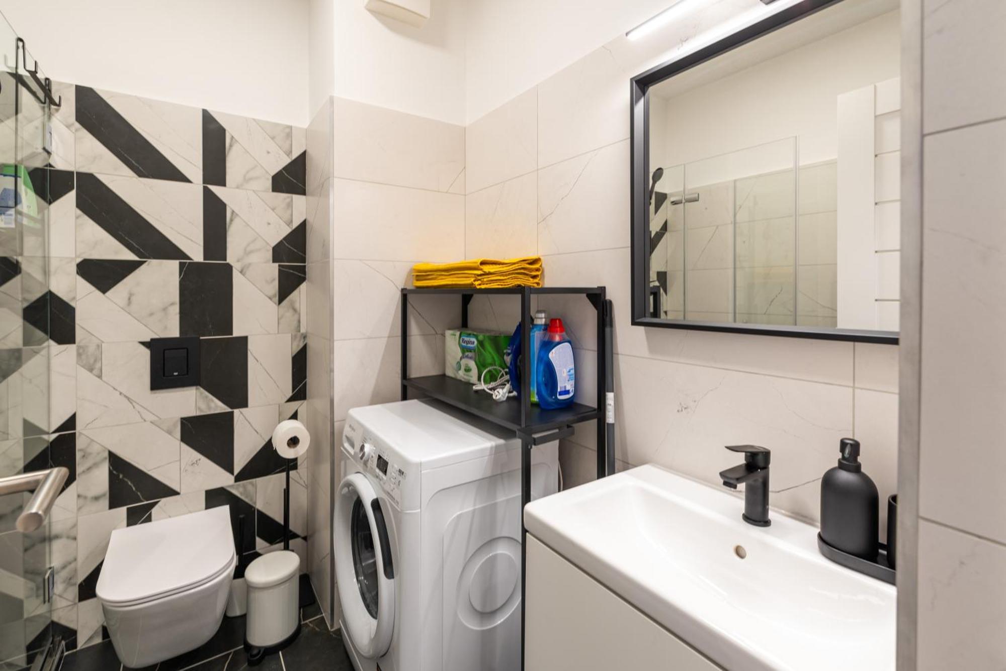 Appartement Party & Chill - Downtown Center With Big Balcony And Ac